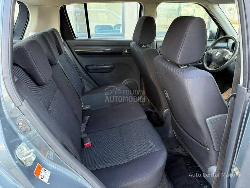 Suzuki Swift 1.3b  4x4 CH