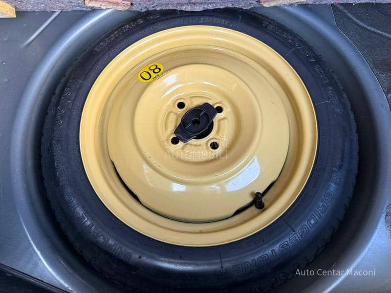 Suzuki Swift 1.3b  4x4 CH