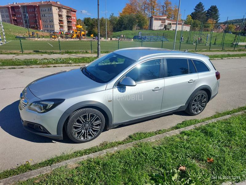 Opel Insignia Country 4x4