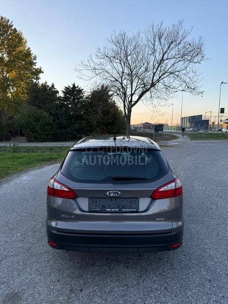 Ford Focus 1.6TDCi/NAVY/0DLICAN