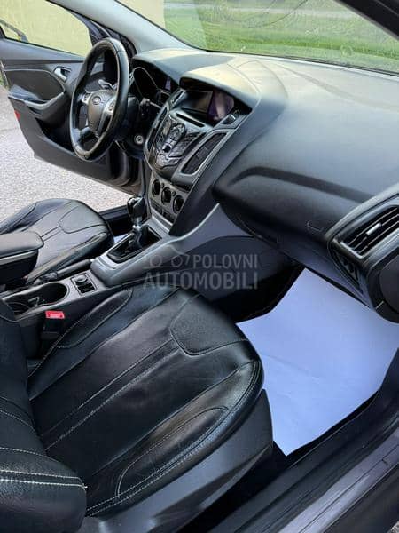 Ford Focus 1.6TDCi/NAVY/0DLICAN