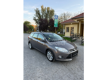 Ford Focus 1.6TDCi/NAVY/0DLICAN