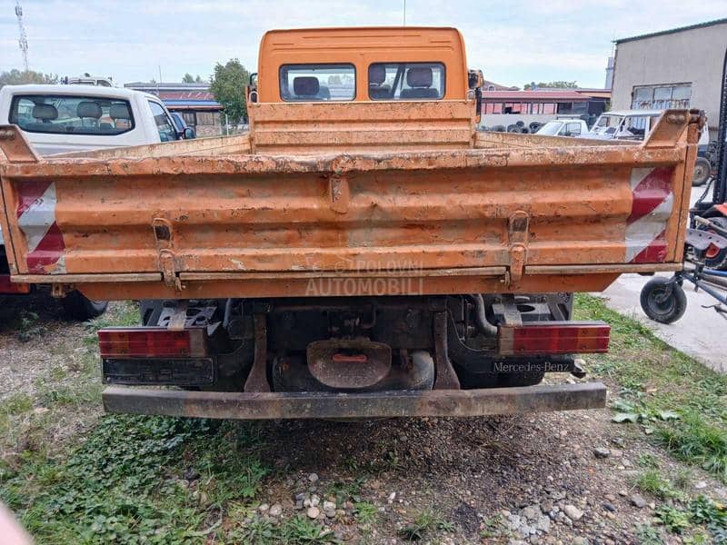 Mercedes Benz 815 Fabrički Kiper