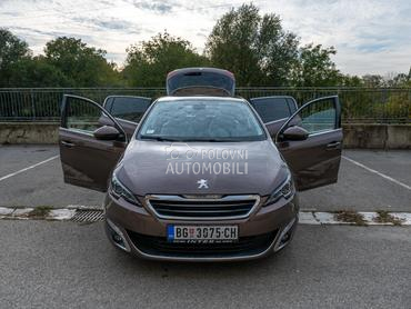 Peugeot 308 PureTech PANO Allure