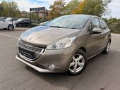 Peugeot 208 1.6b/pano/allure