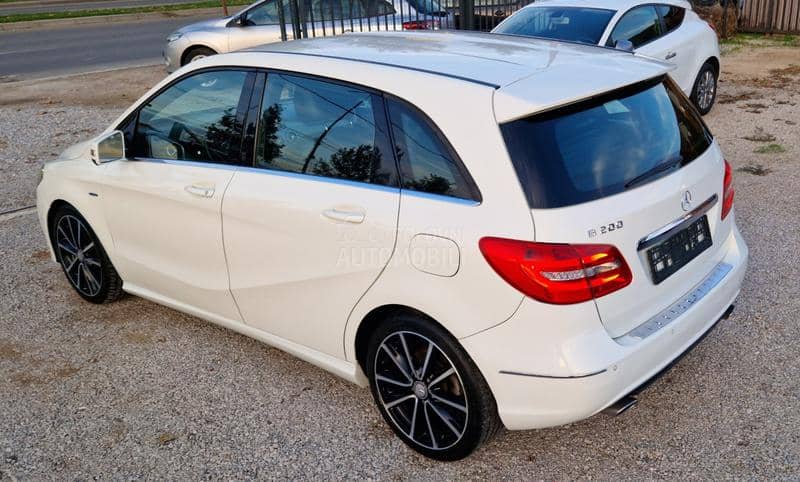 Mercedes Benz B 200 PREMIUM SPORT