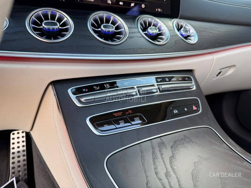 Mercedes Benz E 220 AMG/pano/hud/acc