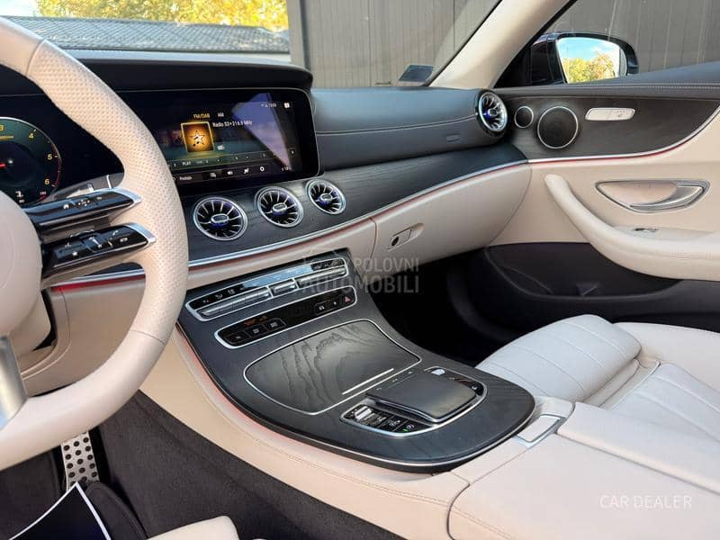 Mercedes Benz E 220 AMG/pano/hud/acc