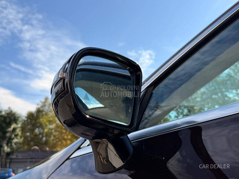 Mercedes Benz E 220 AMG/pano/hud/acc