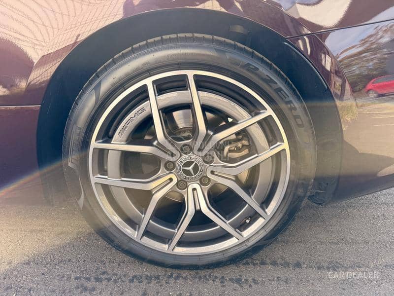 Mercedes Benz E 220 AMG/pano/hud/acc