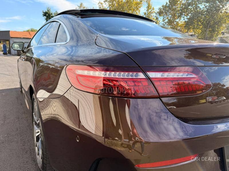 Mercedes Benz E 220 AMG/pano/hud/acc