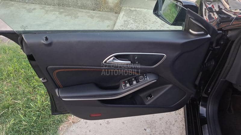 Mercedes Benz CLA 180 1.6 AMG