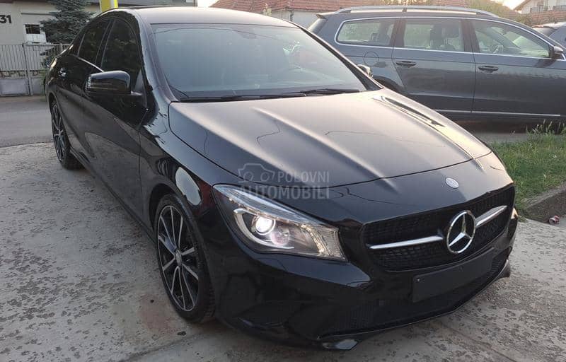 Mercedes Benz CLA 180 1.6 AMG