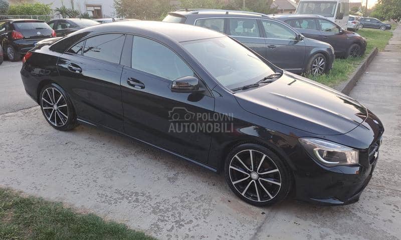 Mercedes Benz CLA 180 1.6 AMG
