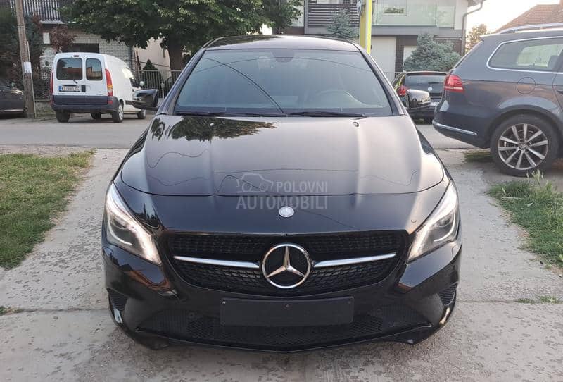Mercedes Benz CLA 180 1.6 AMG