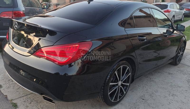 Mercedes Benz CLA 180 1.6 AMG