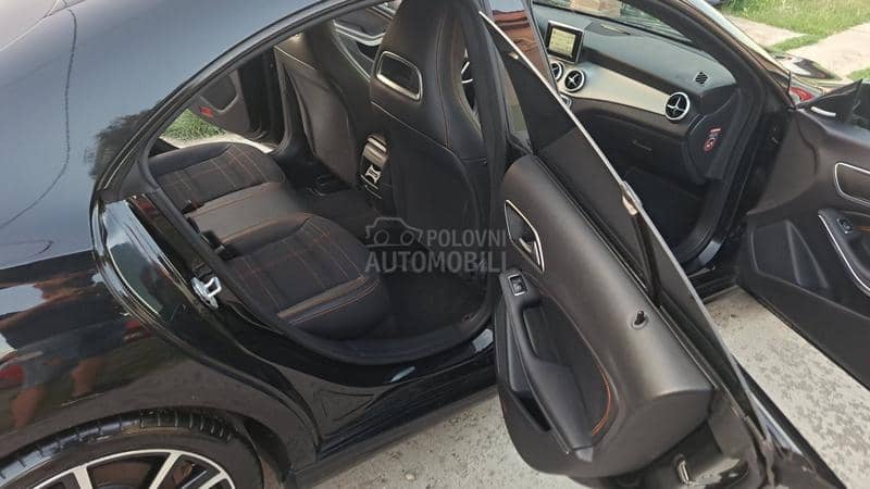 Mercedes Benz CLA 180 1.6 AMG