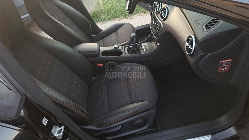 Mercedes Benz CLA 180 1.6 AMG