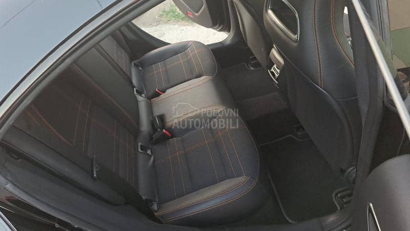 Mercedes Benz CLA 180 1.6 AMG