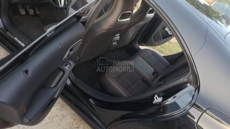 Mercedes Benz CLA 180 1.6 AMG