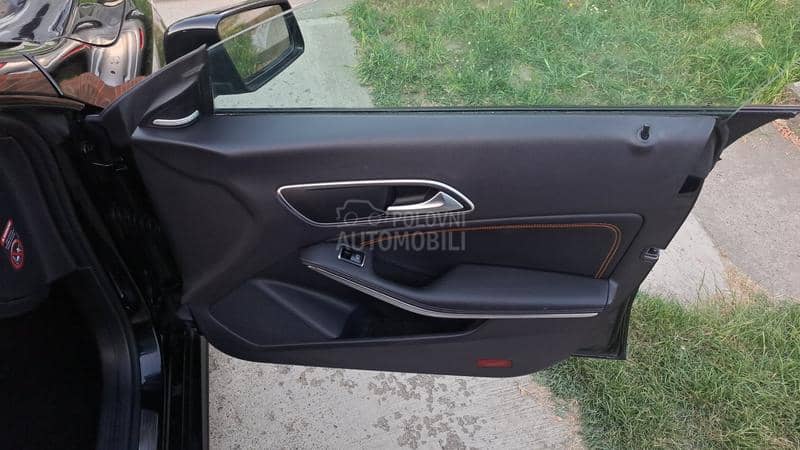 Mercedes Benz CLA 180 1.6 AMG