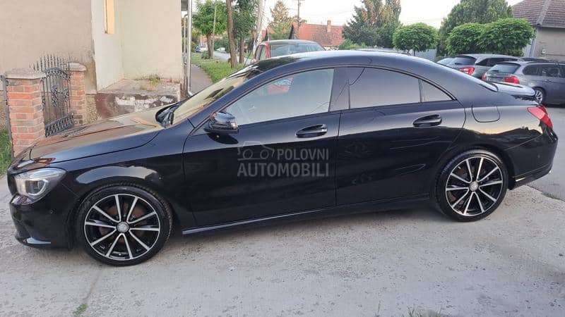 Mercedes Benz CLA 180 1.6 AMG