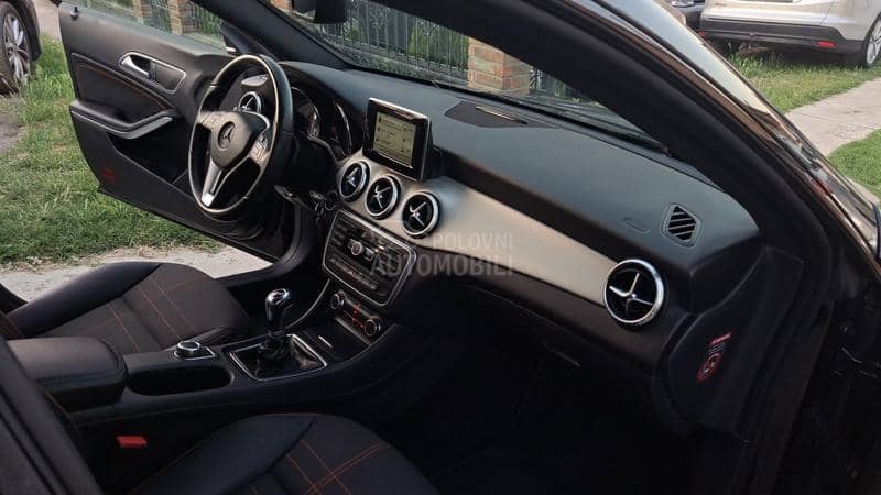 Mercedes Benz CLA 180 1.6 AMG