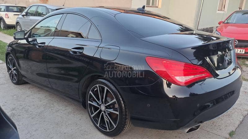 Mercedes Benz CLA 180 1.6 AMG