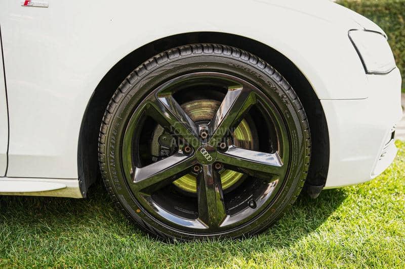 Audi A4 s line perla