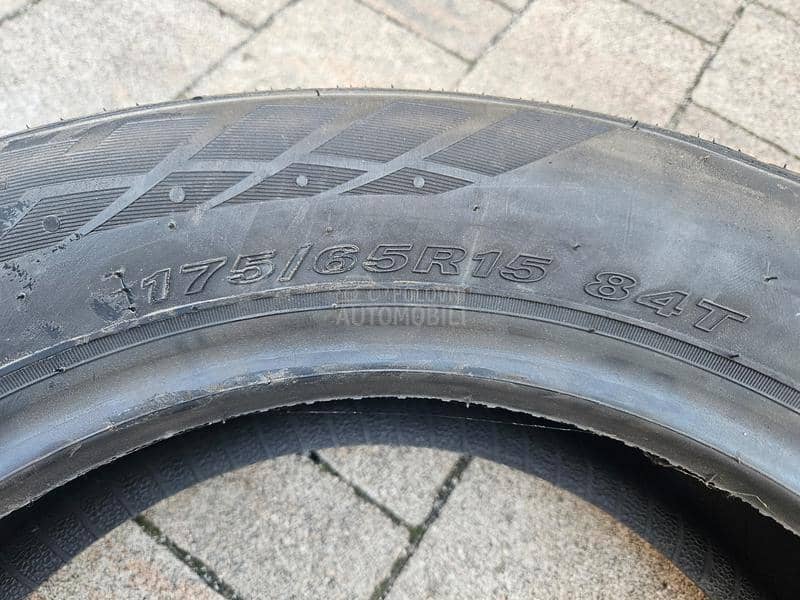 Nexen 175/65 R15 Zimska