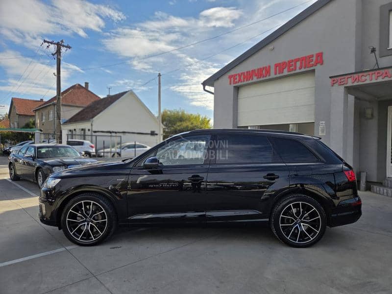 Audi Q7 etron/matrix/air