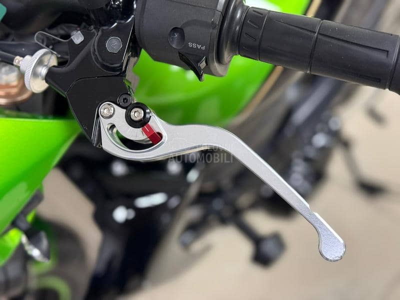 Kawasaki Z 750 R AKRAP ABS