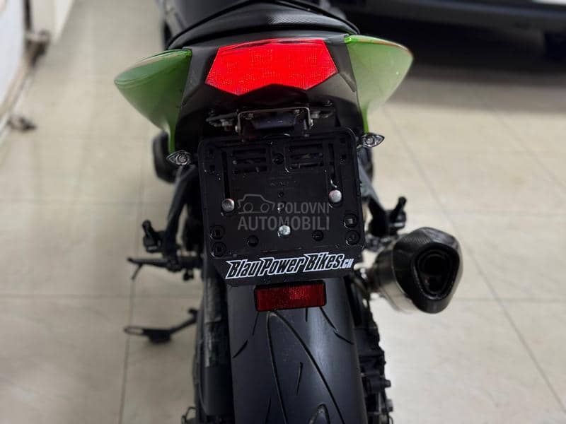 Kawasaki Z 750 R AKRAP ABS