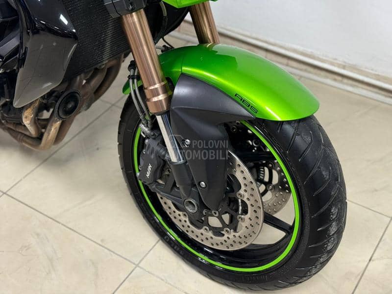 Kawasaki Z 750 R AKRAP ABS