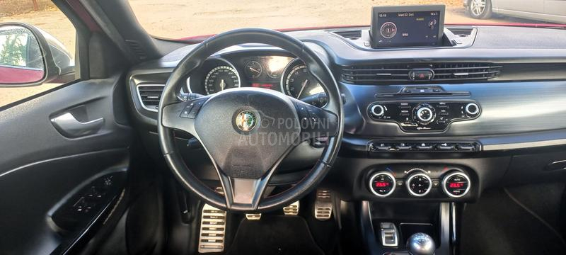 Alfa Romeo Giulietta 1.4 TURBO SPORTIVA