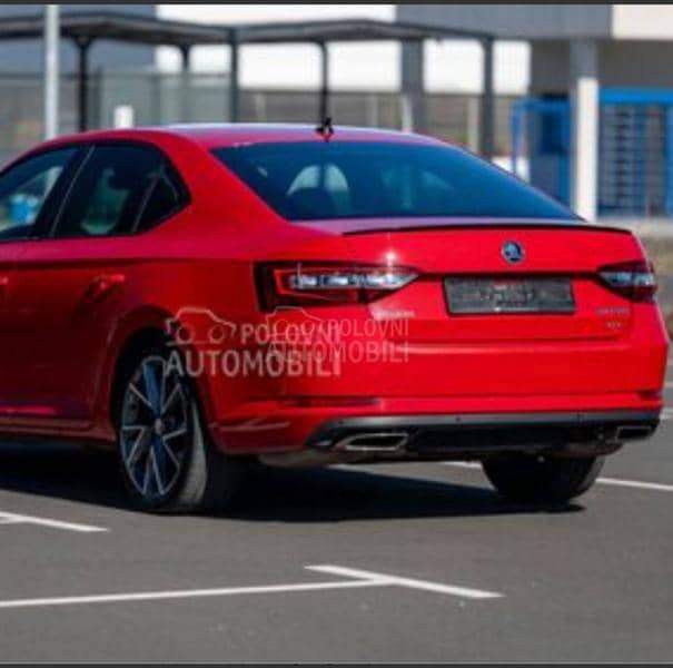 Škoda Superb -  kompletan auto u delovima