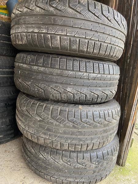 Pirelli 225/55 R17 Zimska