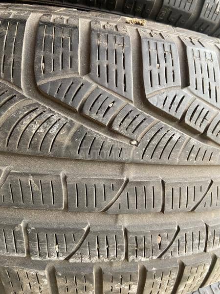 Pirelli 225/55 R17 Zimska