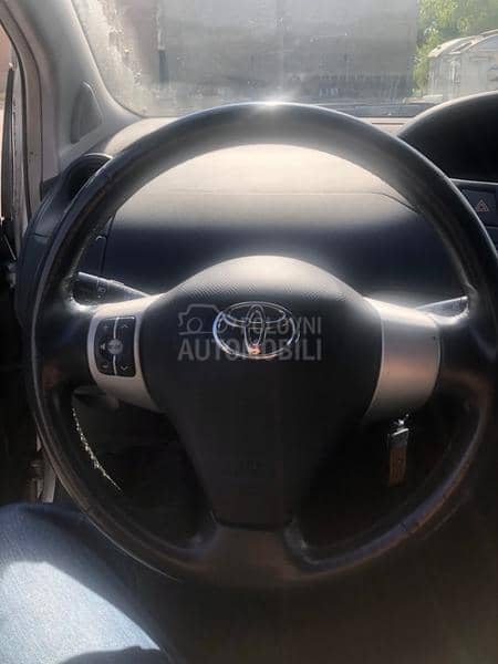 Toyota Yaris 1.4 D4D Toyota Yaris 1.4 D4D
