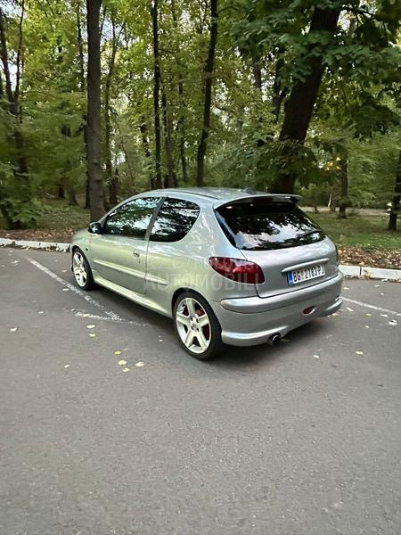 Peugeot 206  Peugeot 206