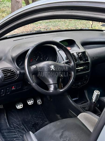 Peugeot 206  Peugeot 206