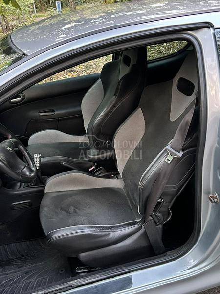 Peugeot 206  Peugeot 206