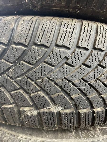 Bridgestone 215/60 R16 Zimska