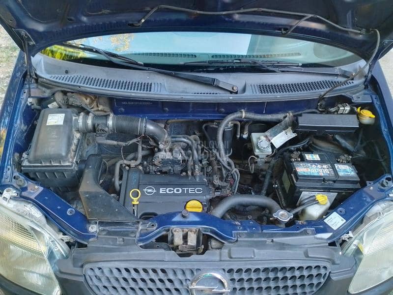 Opel Agila 