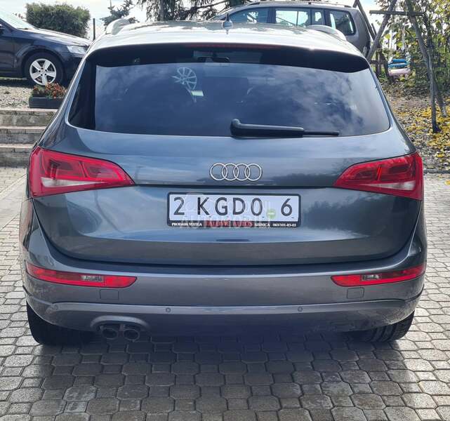 Audi Q5 2.0TDI  S-LINE