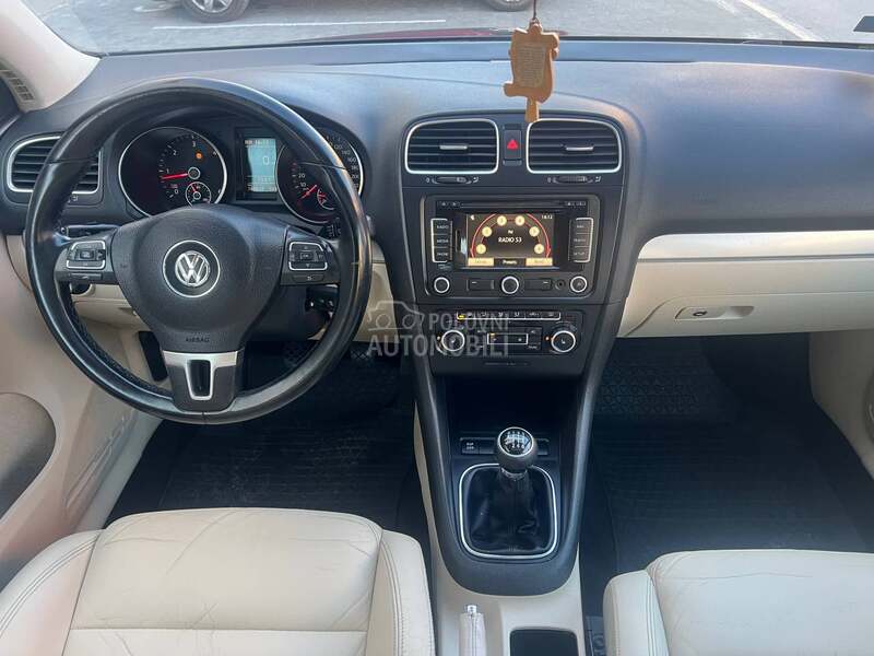 Volkswagen Golf 6 2.0 HIGHLINE ŠIBER
