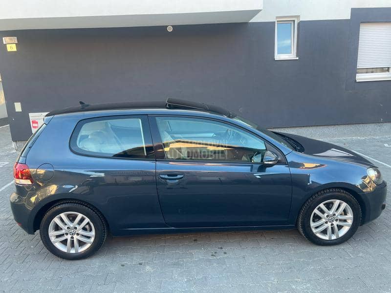 Volkswagen Golf 6 2.0 HIGHLINE ŠIBER