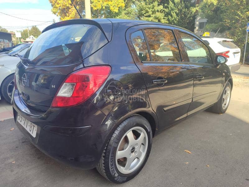 Opel Corsa D 1.4