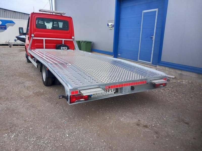 Iveco 35c12 B kategorija