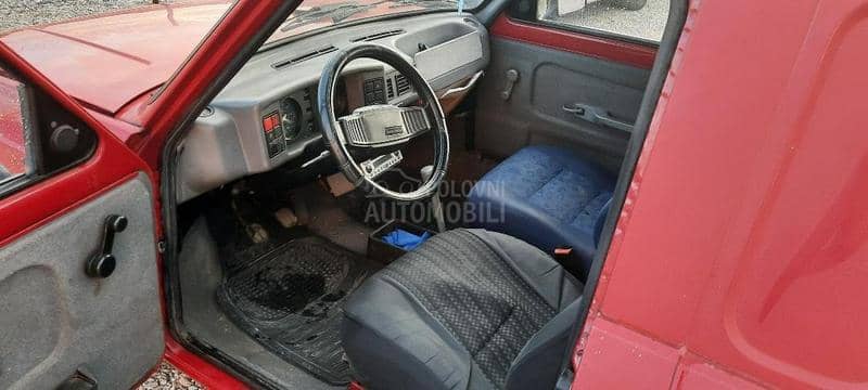 Zastava Poly 